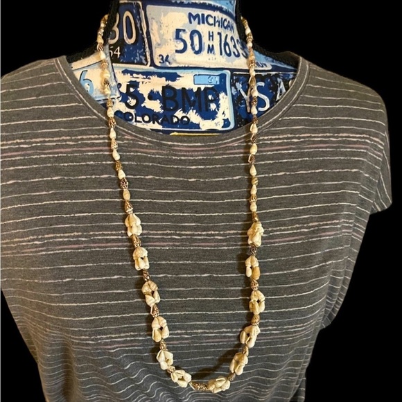 Handmade mixed seashell necklace - Picture 1 of 3